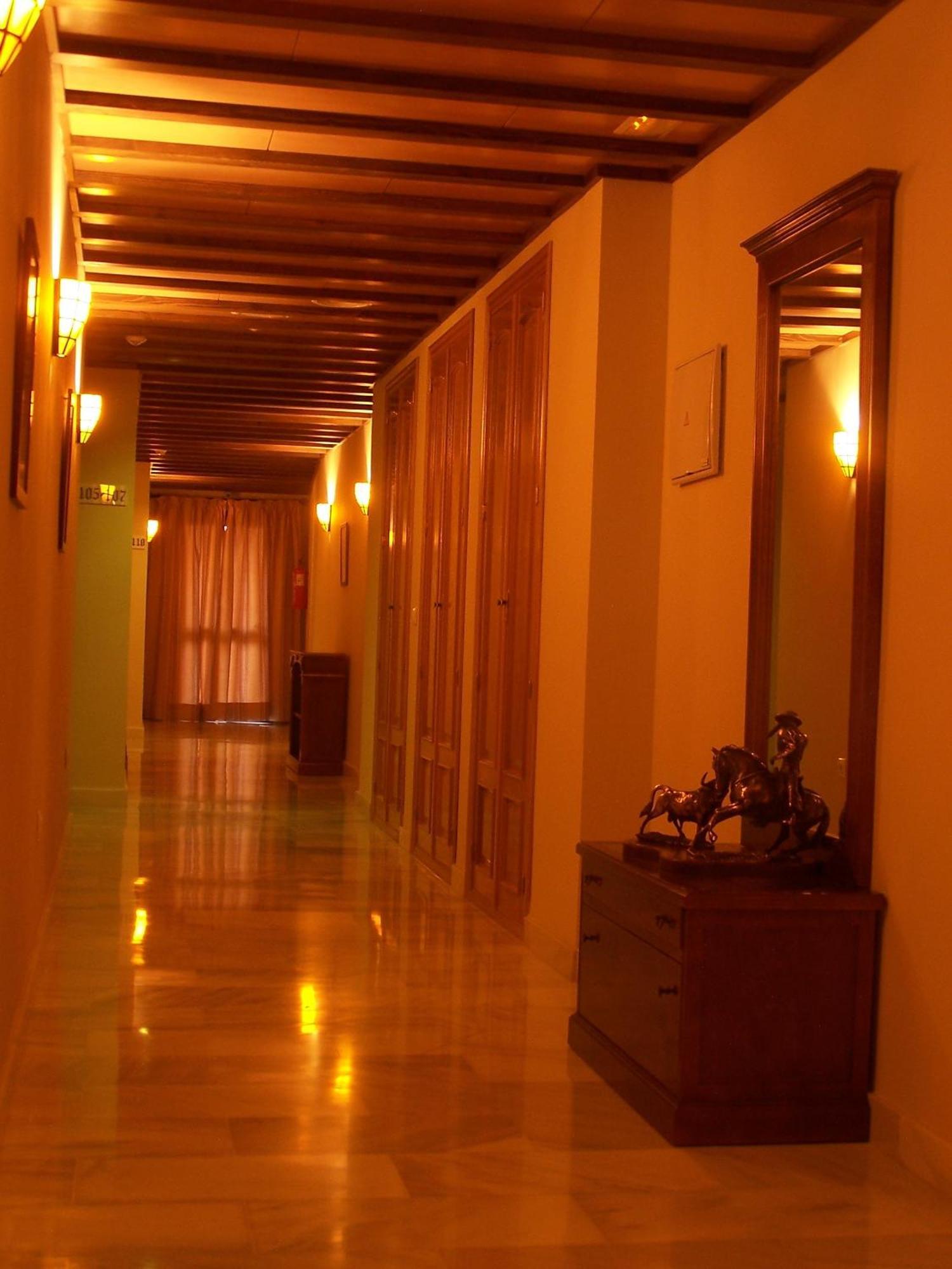Hotel Las Casas Del Duque Osuna Kültér fotó